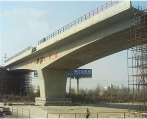 河北德滨高速跨京沪铁路高架桥水平转体
